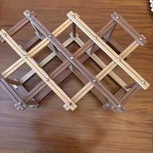 Vintage Wood Accordion Wine Rack – Two-Tone Folding Wooden Bottle Holder – Retro